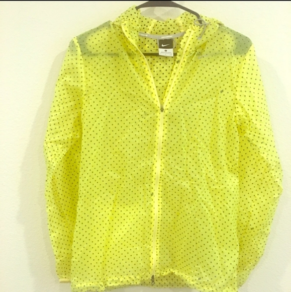 Nike running yellow polkadot windbraker - Picture 1 of 6